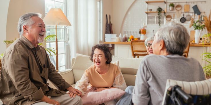 高齢者が突然病気になったときに、介護者を探すための準備方法